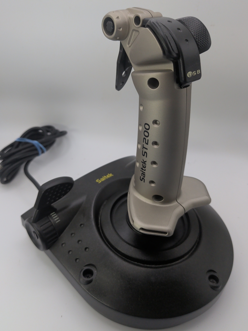 Saitek St200 Flight Simulator Joystick Controller (J)